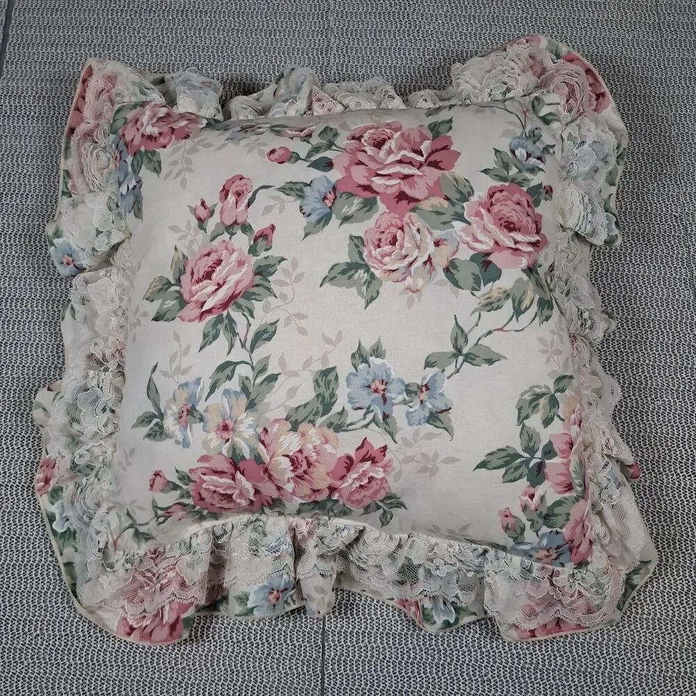 Vtg Romantic Rose Floral Pillow Lace Accent Cottage Granny Core